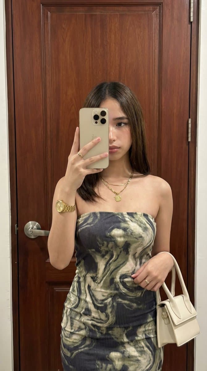 Mirror Selfie with Strapless Rib-Knit Bodycon Dress